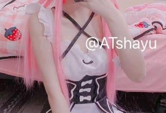 粉色气泡：AT鲨的写真合集，仿佛随时可能破裂！