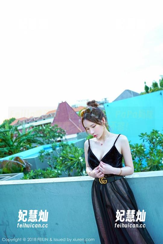 Feilin嗲囡囡-PaPa妈咪 Feilin嗲囡囡 - 皮衣与网盘:PaPa妈咪的写真旅程,让你欲罢不能!