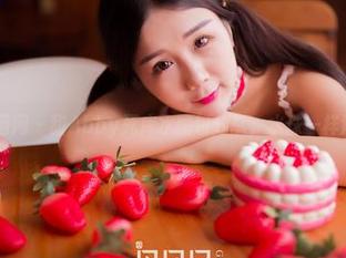 GIRLT果团网 – 甜Abby死库水图包分享，水珠一样滑不溜秋！
