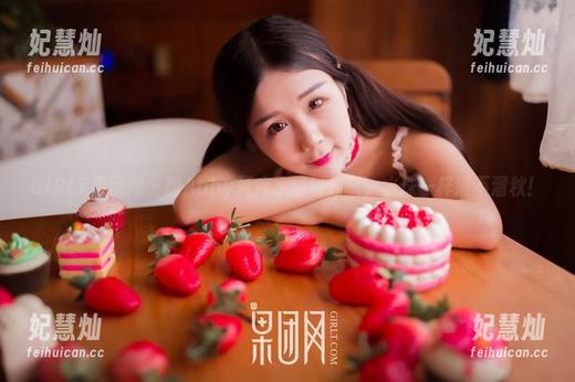 GIRLT果团网-甜Abby GIRLT果团网 - 甜Abby死库水图包分享,水珠一样滑不溜秋!