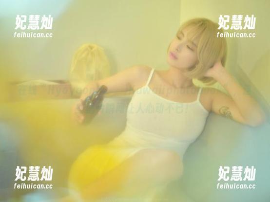 在线“Hyoyeon(김효연)Kawaiiphotobook”，这些图片瞬间让人心动不已！