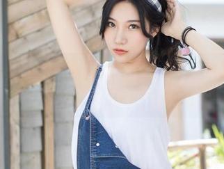 IMiss爱蜜社 – Winki丝姬姐姐的写真图集：每一张都是心动的告白