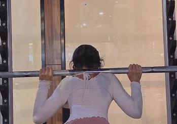 微密圈 – 私房里的Jessie婕西：那些关于内衣的艺术作品