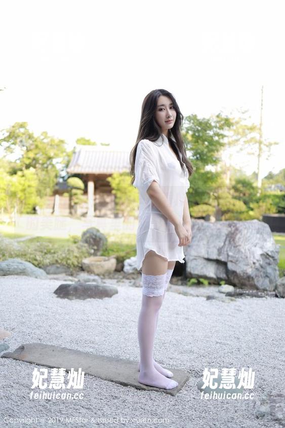 MFStar模范学院-NaNa_baby MFStar模范学院 - 观看NaNa_baby的美腿,写真里的光影会让你心跳加速