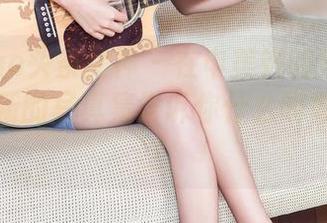 TouTiao头条女神 – 在申美嫣的教室里上课？更新的写真集告诉你什么叫做‘美’！