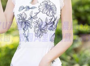 XIAOYU语画界 – 精选杨晨晨Yome的校服原图，校园风里的幽默感满分！