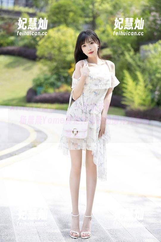 XIAOYU语画界-杨晨晨Yome XIAOYU语画界 - 一件水手服,十种风情,杨晨晨Yome真是把海边的懒洋洋都给穿上了!