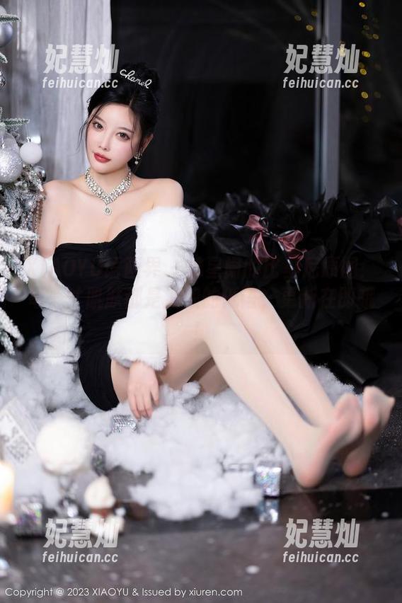 XIAOYU语画界-林星阑 XIAOYU语画界 - 林星阑的比基尼原图:每一寸肌肤都是海浪的低语,更新在即哦!