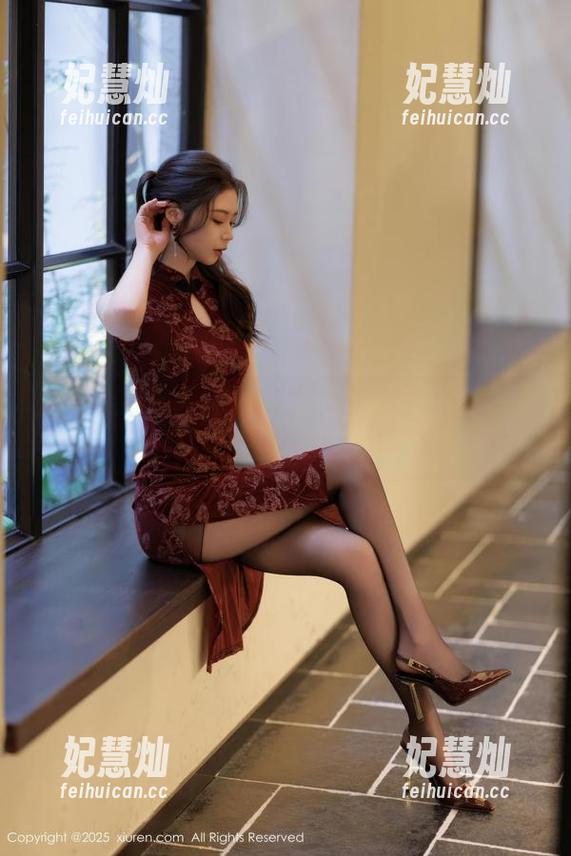 Xiuren秀人网-tina_甜仔 Xiuren秀人网 - tina_甜仔护士图包免费!感觉像被捧在手心里的温暖!