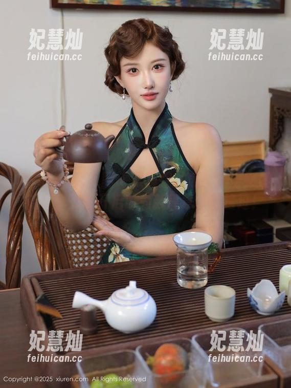 Xiuren秀人网-周媛媛 Xiuren秀人网 - 眼镜控注意!周媛媛最新写真资源开启时尚新篇章,别错过!