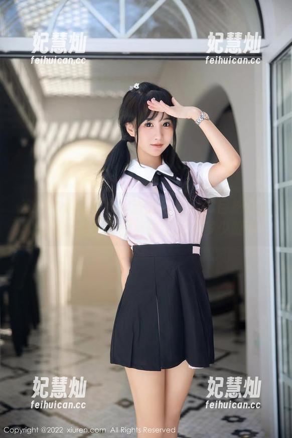 Xiuren秀人网-唐雨辰TYC Xiuren秀人网 - 当唐雨辰TYC自拍遇上原图:光影下的小秘密藏了多少故事