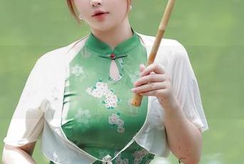 Xiuren秀人网 – 小樱koko分享她的教室写真：课堂上的“创意”拍摄大公开！