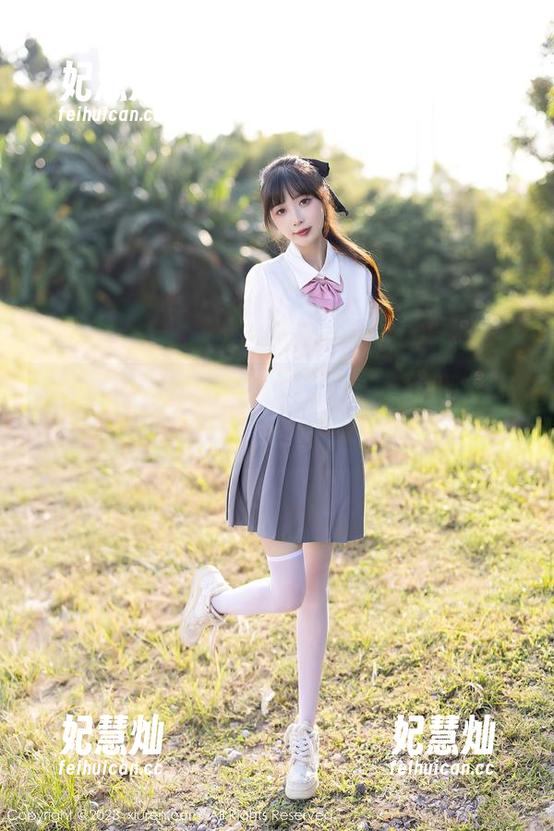 Xiuren秀人网-是小逗逗 Xiuren秀人网 - 是小逗逗与兔女郎的奇妙旅行:甜美美图合集,像是甜点般诱人