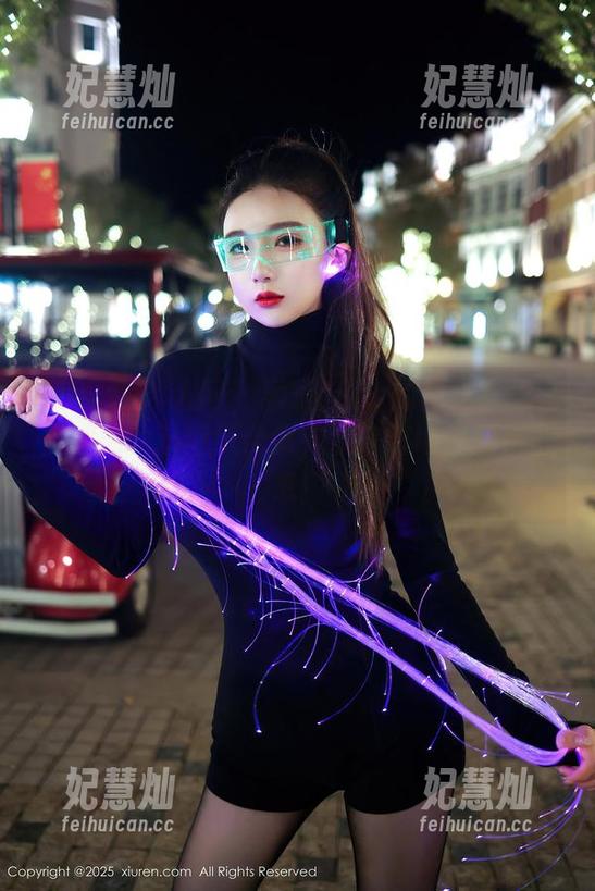 Xiuren秀人网 - 涵涵Luna的魔法盒子：隐藏的女孩壁纸合集，快来解锁你的小心思！