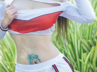 YouMi尤蜜荟 – 这种和服定制，laura阿姣你是怎么拍出这么好看的？