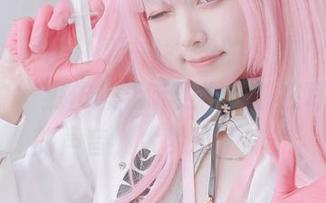 在asagiriai(爱ちゃん)的原神YaeMiko写真中，我仿佛能听到樱花瓣在耳旁低语的声音，太梦幻了嘛！