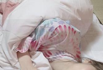 牛仔裤的秘密：けん研写真分享，谁说衣服不能说话？