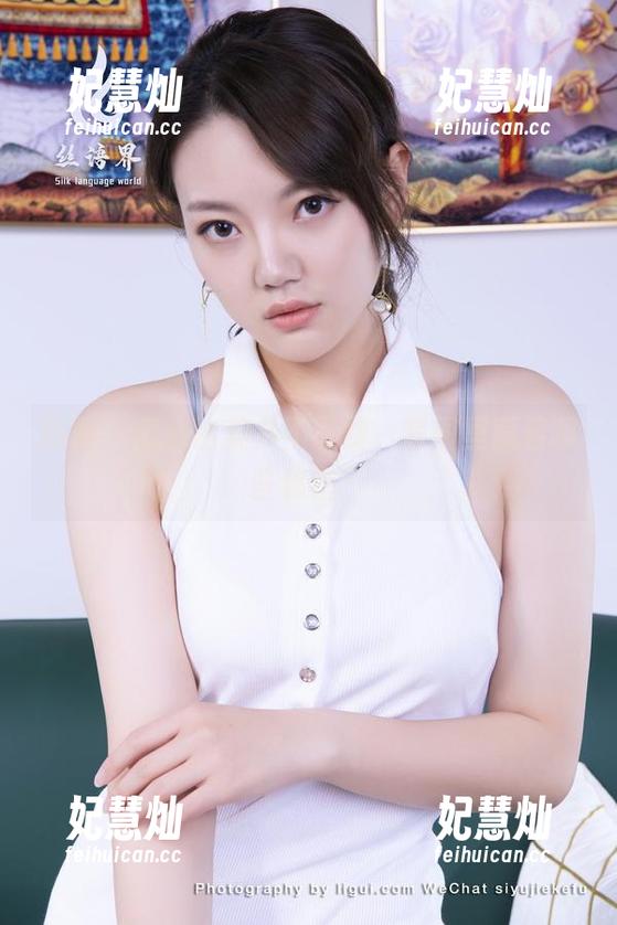 丽柜-由美 丽柜 - 甜心由美并不收费,套图里藏着哪些秘密?