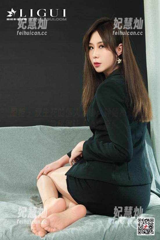 丽柜-钟情 丽柜 - 双生花的情人之吻:钟情高清作品,隐秘得让人心痒痒!