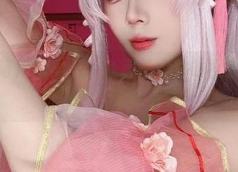 咖啡陪伴的早晨：九言从不咕咕女孩的清新图片，随时下载！