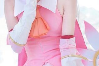 当冲田凛花rinka遇上忍野忍，浴缸里的甜甜圈写真集资源，真是让人挪不开眼！