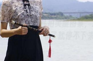 初夏女神 – 柒柒的私拍美腿图集，准备好心跳加速了吗？看了就停不下来。