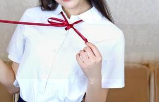 嗲囡囡 – 模特YOYO的私房图集：在“死库水”里翻找不一样的视界。