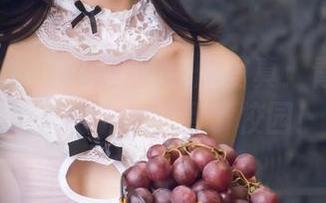 头条女神 – 最新筱溪校服写真：青春的味道，仿佛又回到了校园！