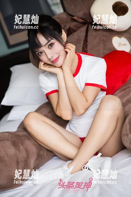 头条女神-苏可可W 头条女神 - 苏可可W套装在线合集:轻松引爆你的注意力!