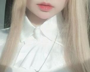 看！女主K的豹纹内衣全套，图片里的每一寸都在诉说她的故事！