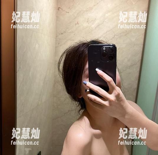 奶雯 微密圈 - 奶雯真会穿,这种凉快衣服简直是“空调女神”属性加成!高清美图不容错过。