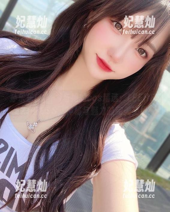 孙乐乐(손예은)与她的cos精选：LEEHEEEXPRESS，神秘与魅力的完美交织！