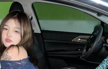 微密圈 – 生活这么苦，快来看看小优优子JK高清图包，绝对疗愈！