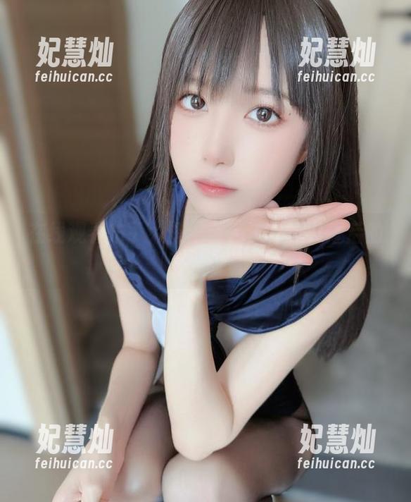 布丁大法 在线观看布丁大法:蓝色连体泳衣背后的阳光故事
