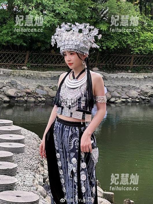 御子Yumiko 御子Yumiko双人的作品,真的只能在网盘里找到了,不然太过瘾了!