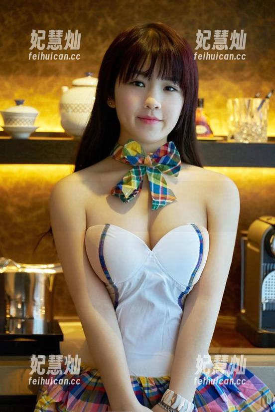 推女郎 - 壁纸也疯狂：Yu佳妮的镂空写真让你心痒痒