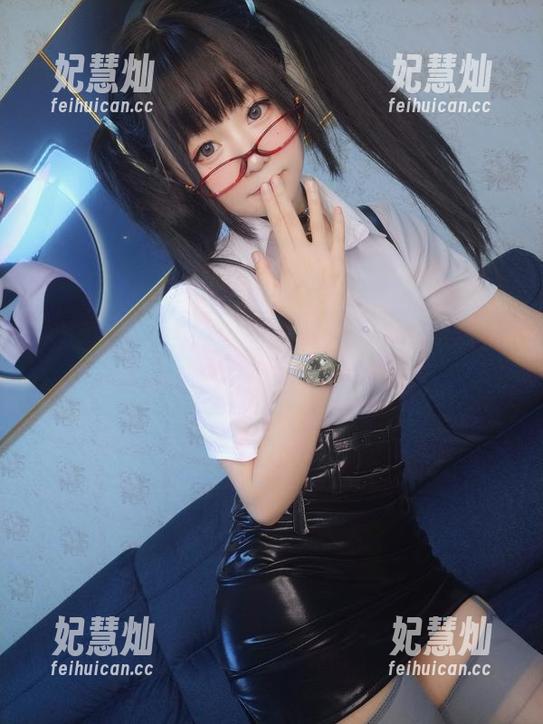 摇摇乐yoyo 摇摇乐yoyo的无圣光聚会,小鸟游六花图片中的每一层都在低语。