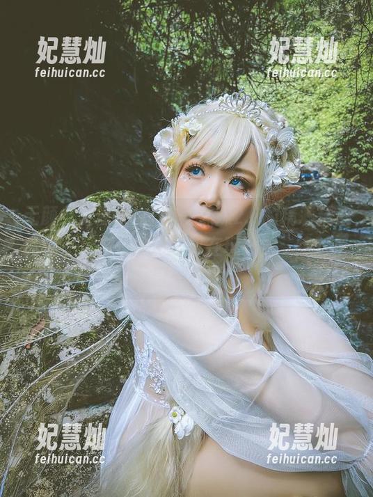 无颜小天使wy 无颜小天使wy:吉他妹妹2.0的精彩精选套图,玩音乐的同时也在玩视觉,绝对值得一看!