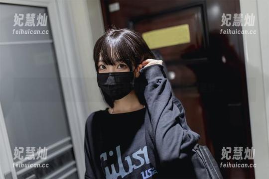 杏仁曲奇 快来看!杏仁曲奇红裙图包里的每一帧都是梦...