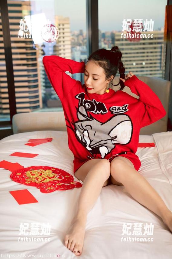 果儿Victoria 微密圈 - 果儿Victoria黑丝吊带的全套图片,撩的不是腿,是心!