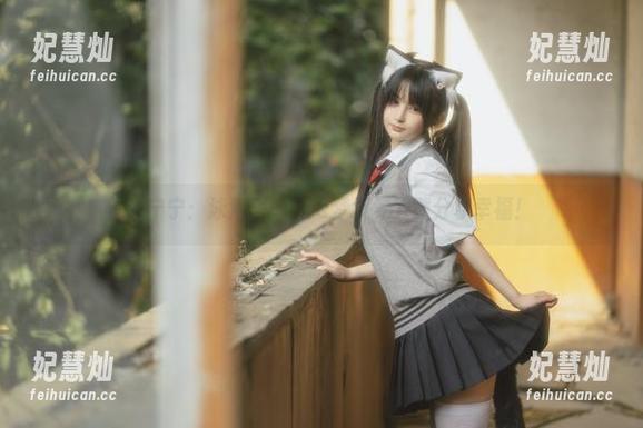 桜井宁宁 桜井宁宁:泳池里的cos梦境,下载分享幸福!