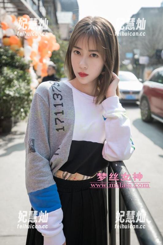 梦丝女神-雪馨 梦丝女神 - 写真图册:雪馨与旗袍,想不想给她加点戏?
