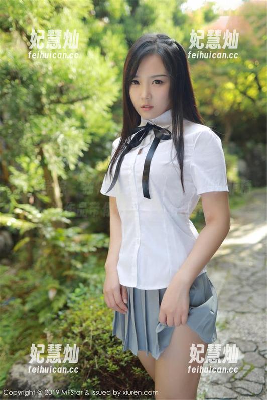 模范学院-SOLO-尹菲 模范学院 - 独特的白衬衫,SOLO-尹菲精选作品带你进入另一个世界。