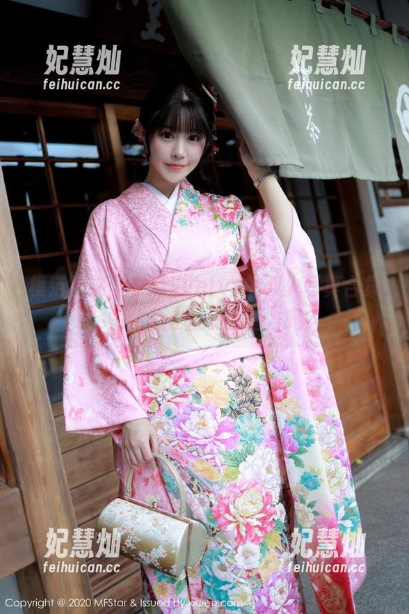 模范学院-艾莉Evelyn 模范学院 - 艾莉Evelyn的双人写真合集,关注点在正确的地方吗?