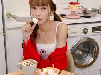 校园奇遇记：泥泥汝的福利图包让你心跳加速！