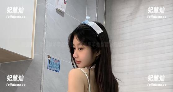 火龙果羊 微密圈 - 黑连体吊带的诱惑:火龙果羊免费套图送给你,让你舔屏!