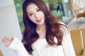 爱蜜社 – 莉娜lena校服原图曝光：我的心在不知不觉中回到了校园！