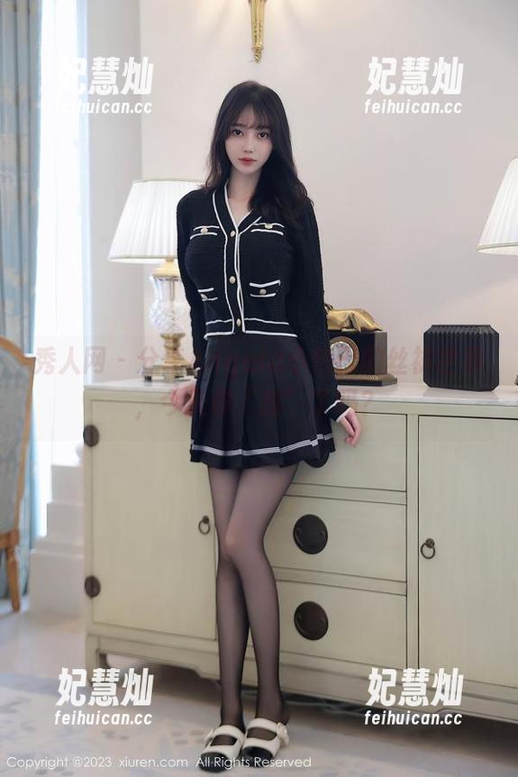 秀人网-Angela小热巴 秀人网 - 分享Angela小热巴的丝袜世界,今天你“腿”了吗?