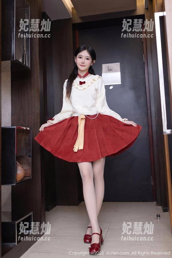 秀人网-徐莉芝Botty 秀人网 - 私拍美图星球:跟随徐莉芝Botty姐姐一起探索那些奇奇怪怪的瞬间!