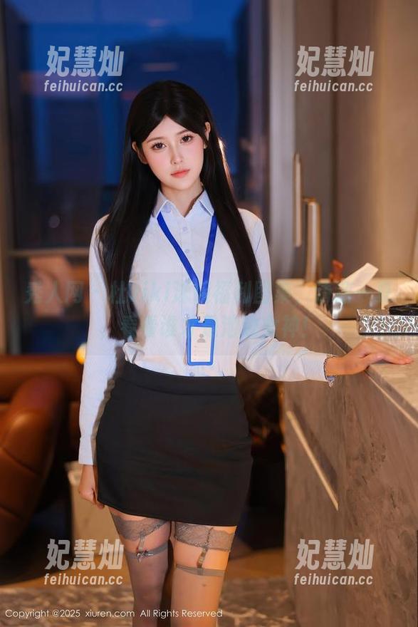 秀人网-杜viki 秀人网 - 杜viki泳装福利图集,清凉一夏,看看谁才是池边女神!